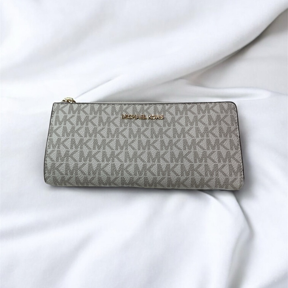 Michael Kors Jet set Travel- Vanilla